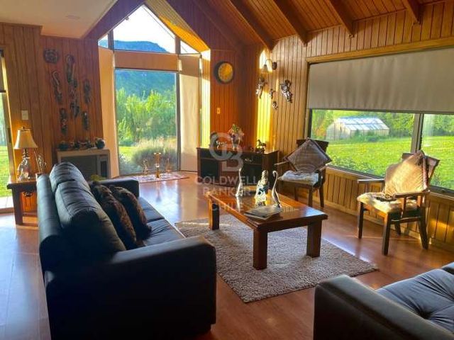 Maravillosa casa en condominio a 12 km de Coyhaique