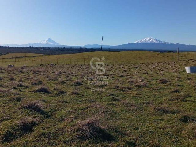 Parcela con magnifica vista a los volcanes; no condominio.
