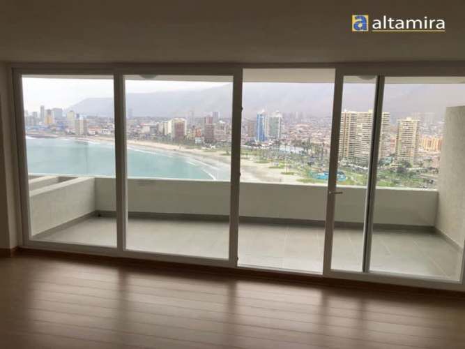 DEPARTAMENTO Edificio Costa Cavancha - Piso 25 (Vista frente a Playa Cavancha)
