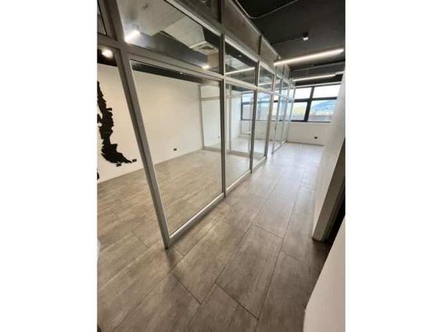 VENDE OFICINA EN CENTRO TEMUCO