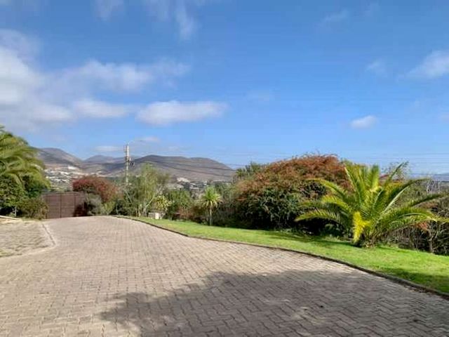 ESPECTACULAR  CASA     CONDOMINIO   LAS PERDICES