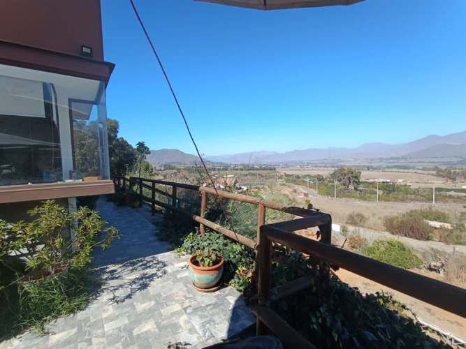 CASA Hermosa casa de 140mt2 construidos en 5005mt2 de terreno, en el exclusivo Fundo Loreto