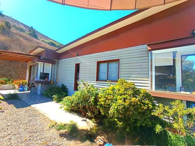 CASA Hermosa casa de 140mt2 construidos en 5005mt2 de terreno, en el exclusivo Fundo Loreto