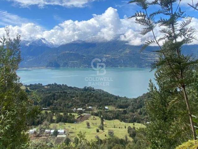 Parcela Canutillar  |  Cochamó