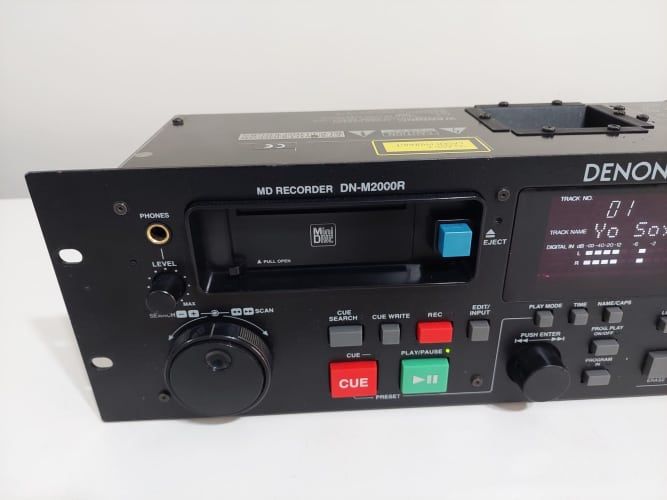 MD Player Denon DN-M2000R