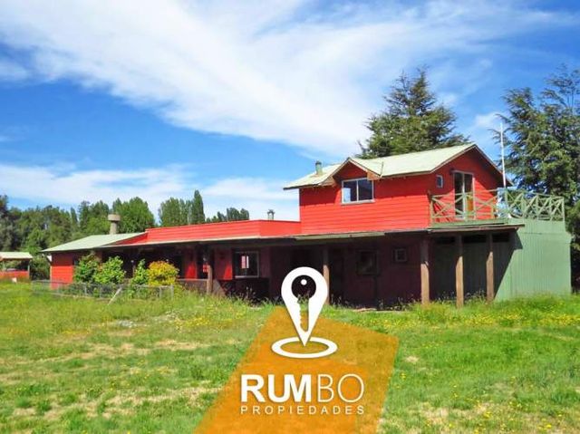 se vende casa de 200 m2 en parcela, Huincacara, Villarrica