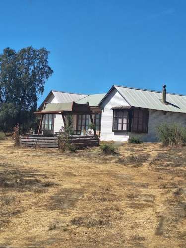 Terreno con Cabaña amoblada en Lago Rapel