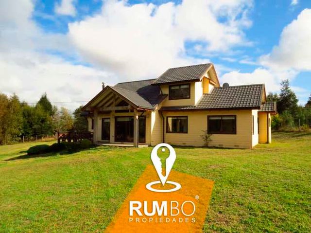 Arriendo espectacular casa amoblada en Villarrica