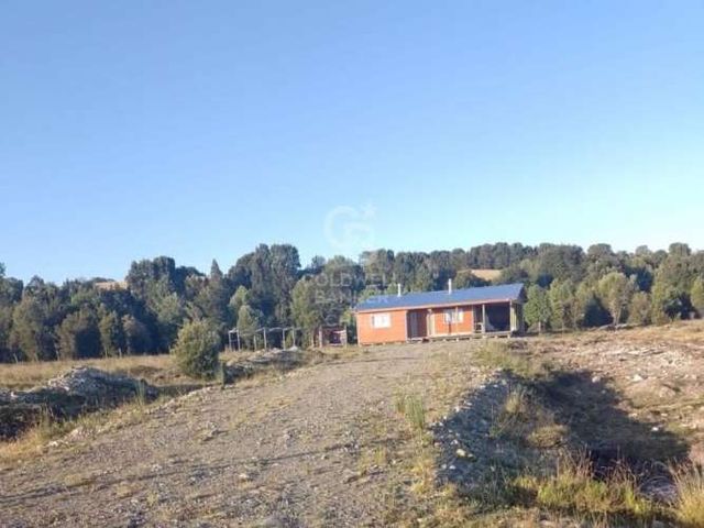 Casa Amoblada en Parcela de 15.000 m² con Río Privado