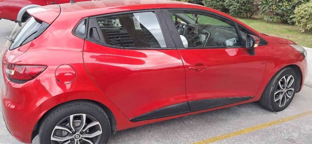 Renault Clio 1.2 2019 Rojo fuego