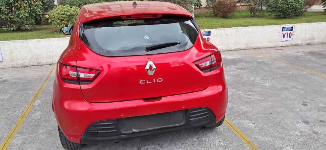Renault Clio 1.2 2019 Rojo fuego
