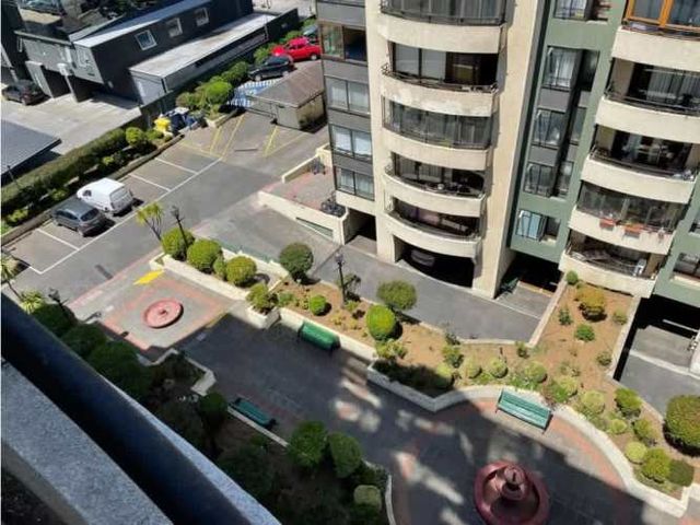 VENDE departamento  Plaza Hoschteter, Temuco.