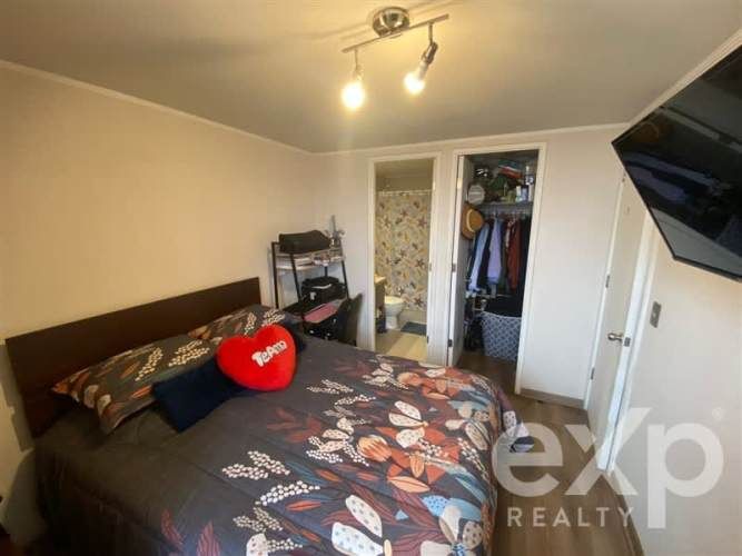 DEPARTAMENTO una cuadra de la Alameda