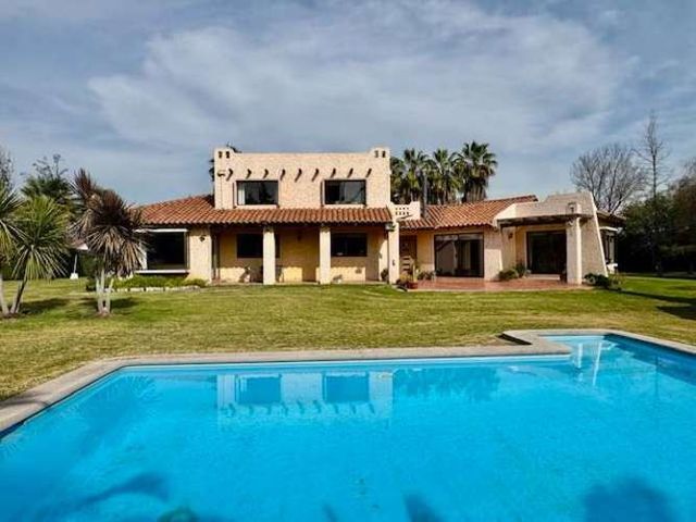 EXCELENTE PARCELA DE 5000M2  CASA QUINCHO Y PISCINA