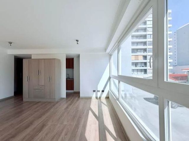 ARRIENDO OFICINA 33 MT2 CENTRO VIÑA DEL MAR