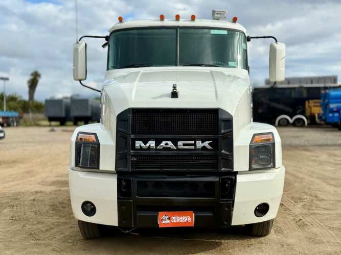 2019 Tractocamión Mack Anthem 6x4 con Kit Hidráulico – Muy buen estado
