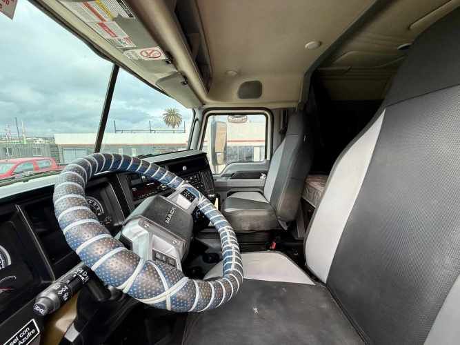 2019 Tractocamión Mack Anthem 6x4 con Kit Hidráulico – Muy buen estado