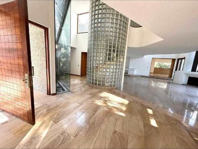 Gran casa en Lo Curro (112550)