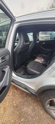 MERCEDES BENZ GLA250 4MATIC 2017 OPORTUNIDAD AUTOMATICO (LAS CONDES))