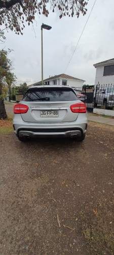 MERCEDES BENZ GLA250 4MATIC 2017 OPORTUNIDAD AUTOMATICO (LAS CONDES))