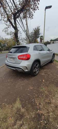 MERCEDES BENZ GLA250 4MATIC 2017 OPORTUNIDAD AUTOMATICO (LAS CONDES))
