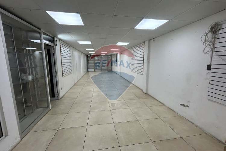 Local sn diego 850 m2 uso mixto