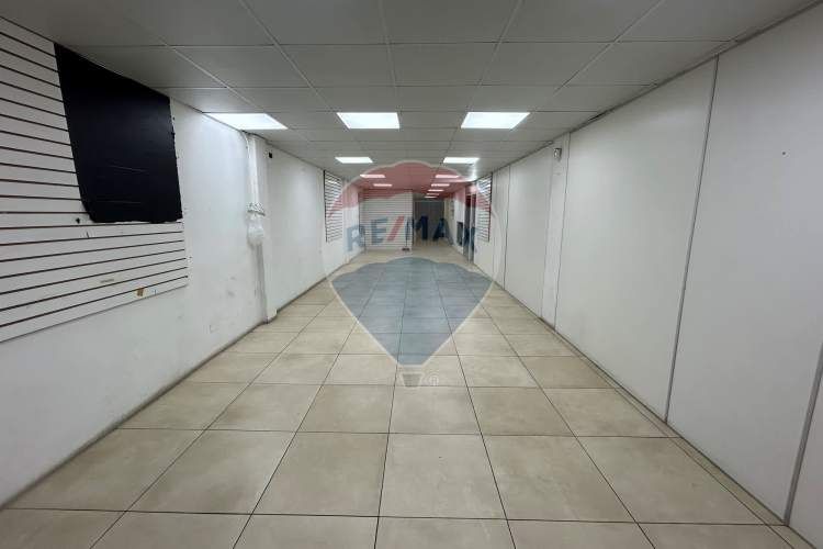 Local sn diego 850 m2 uso mixto