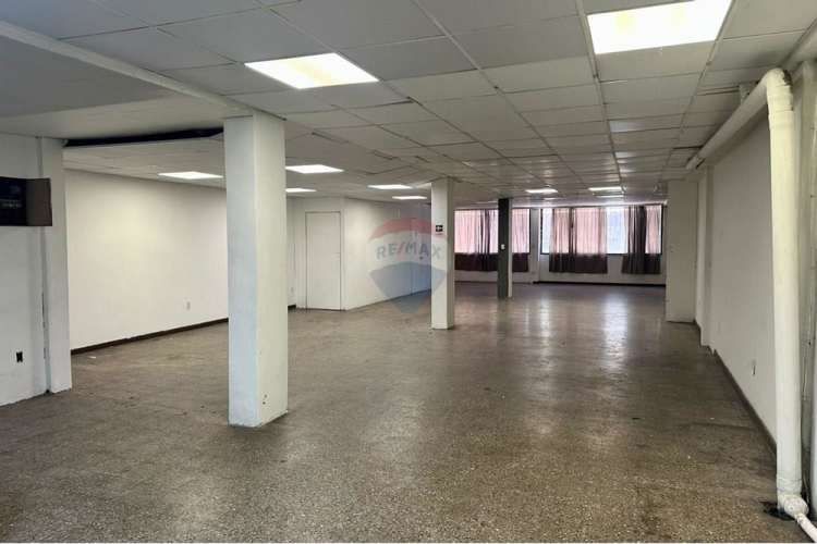 Local sn diego 850 m2 uso mixto