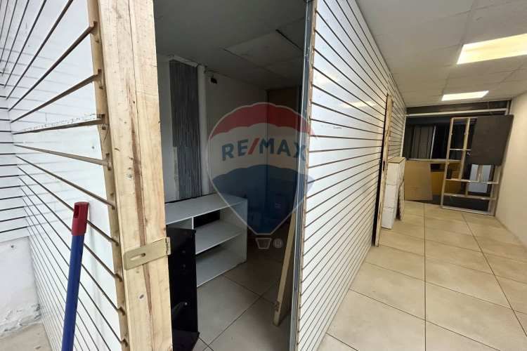 Local sn diego 850 m2 uso mixto