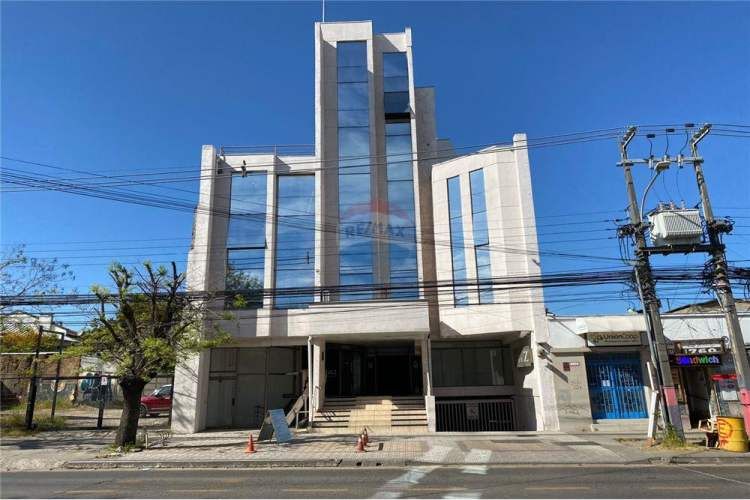 Se vende oficina en edificio aranjuez talca.