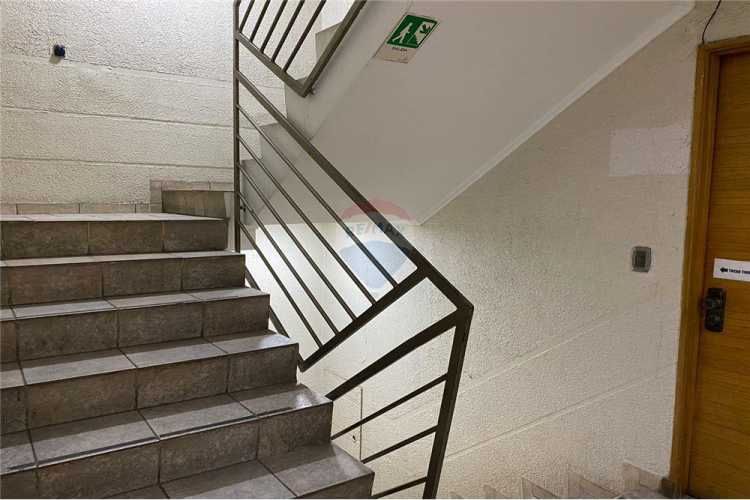 Se vende oficina en edificio aranjuez talca.