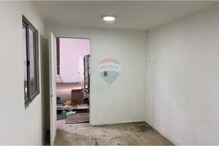 Se arrienda bodega 400 m2 talca