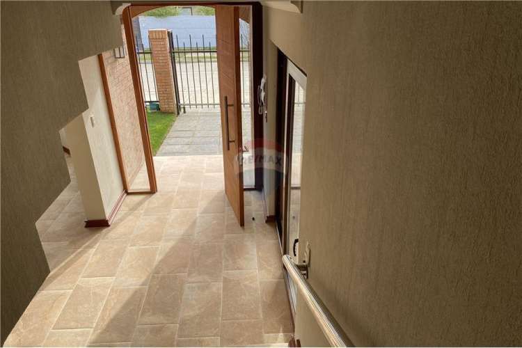 En venta casa en parcelas hacienda la esmeralda.