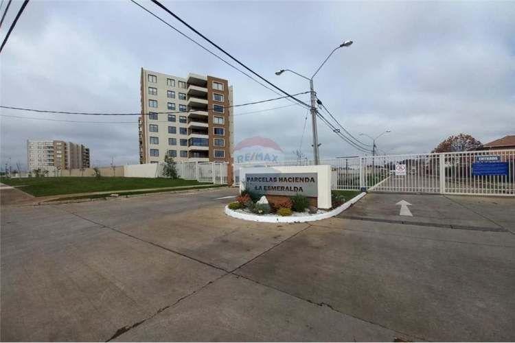 En venta casa en parcelas hacienda la esmeralda.