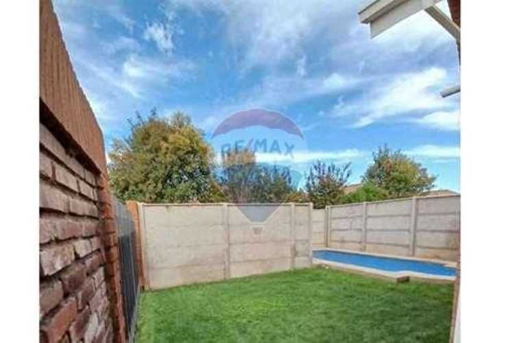 En venta casa en parcelas hacienda la esmeralda.