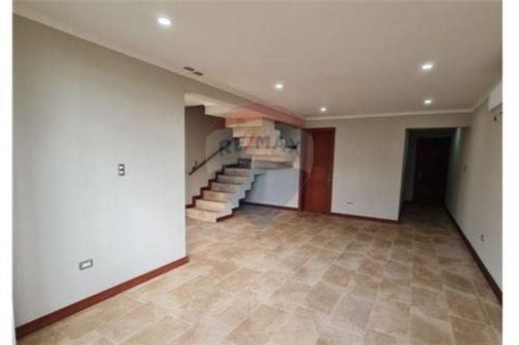 En venta casa en parcelas hacienda la esmeralda.