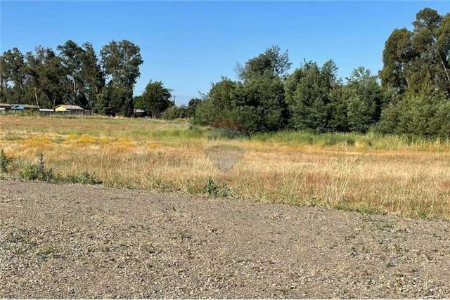 Arriendo lotes de 5.000  cruce unihue.