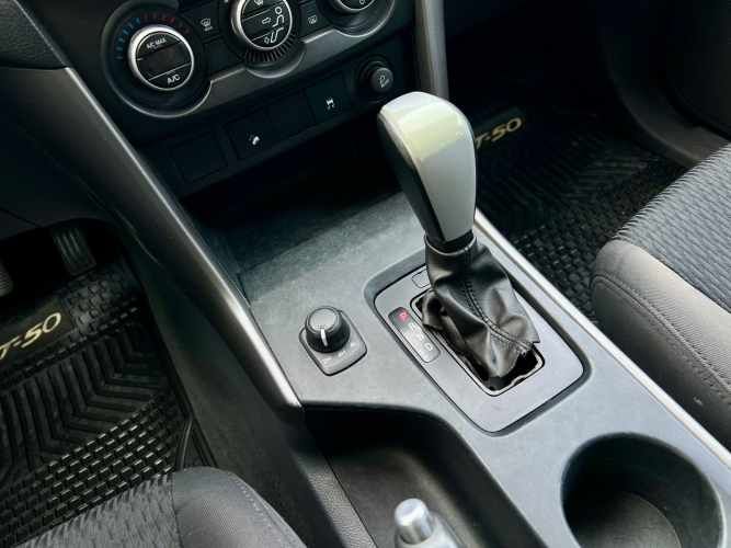 Mazda BT-50 Hi Rider 4x4 3.2 AT