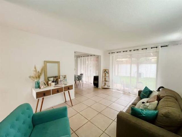 CASA Berta Correa 5 Dormitorios 4 Baños Estacionamientos