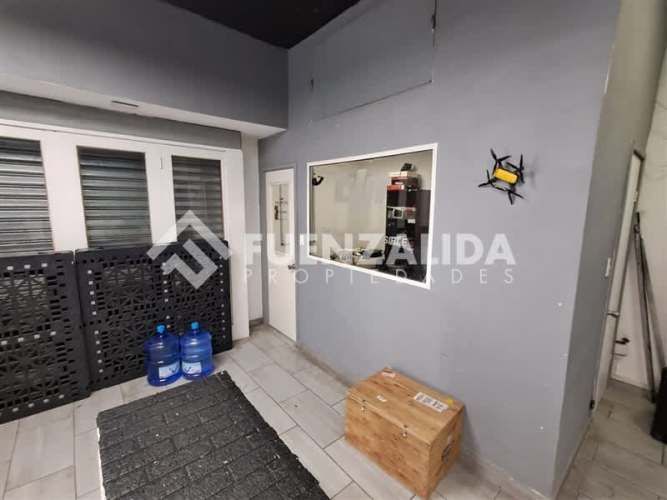 LOCAL COMERCIAL Av. Santa Isabel