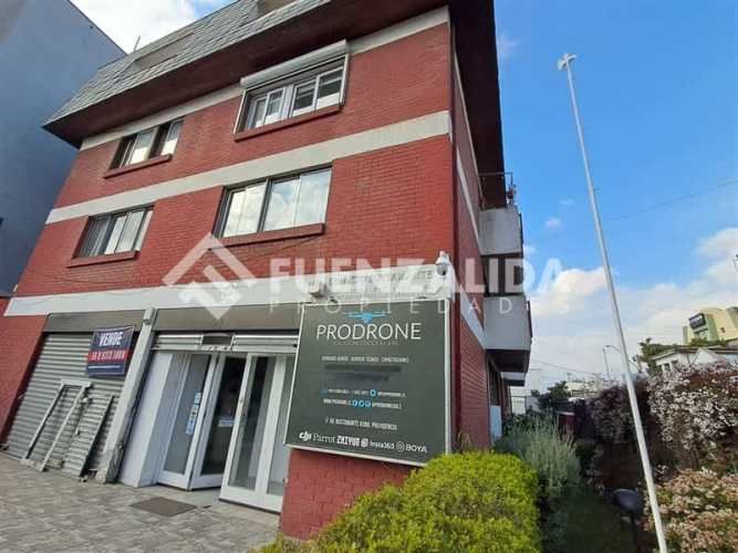 LOCAL COMERCIAL Av. Santa Isabel