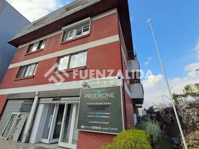 LOCAL COMERCIAL Av. Santa Isabel