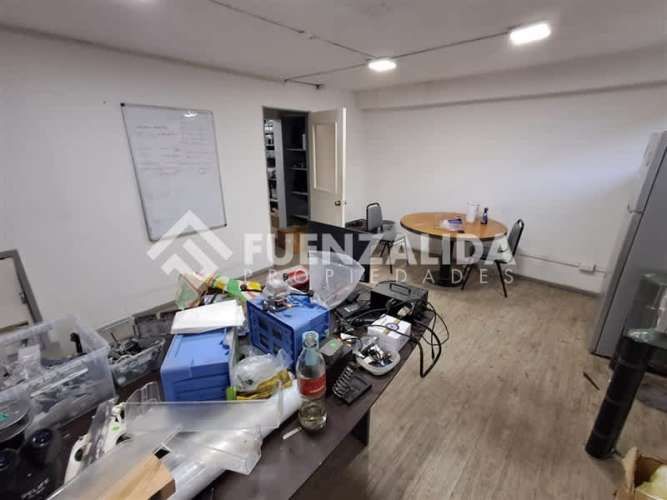 LOCAL COMERCIAL Av. Santa Isabel