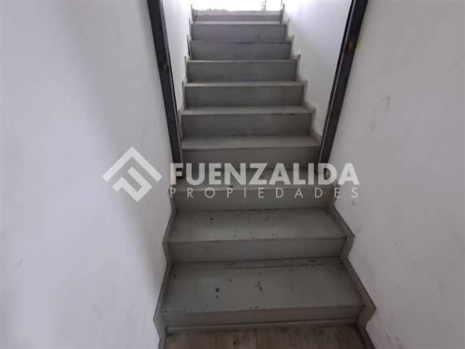 LOCAL COMERCIAL Av. Santa Isabel