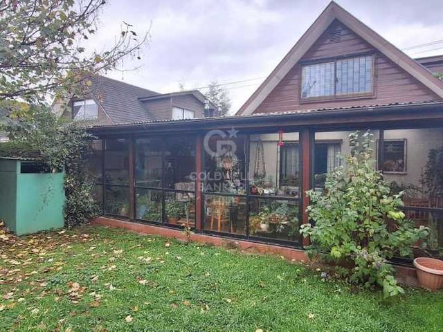 Casa en Bellavista con amplio quincho