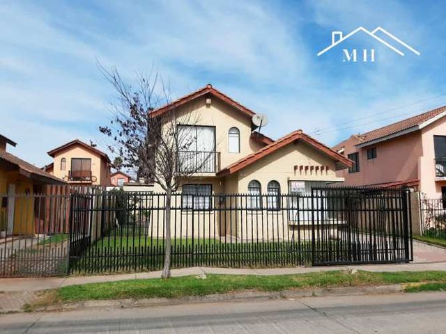 OPORTUNIDAD CASA FRENTE A PLAYA DE LA HERRADURA COQUIMBO