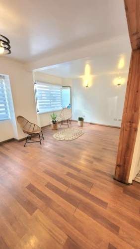 Vendo espectacular casa remodelada en un Huertos Familiares