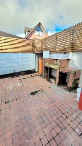 Vendo espectacular casa remodelada en un Huertos Familiares