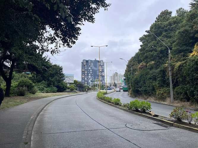 Céntrico sitio de esquina con casa en Puerto Montt.