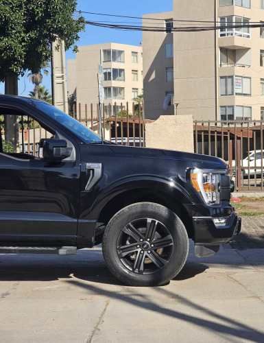 Ford F-150 Lariat Sport